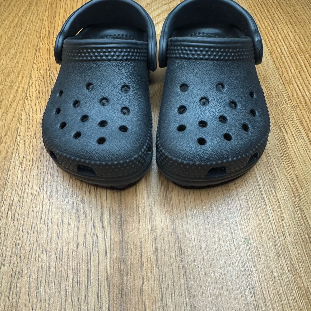 Toddler’s Black Crocs